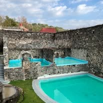 Balneario de piedra
